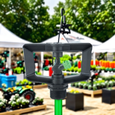 Rotação de 360 graus Damping Sprinkler jardim para County Feito de plástico de engenharia