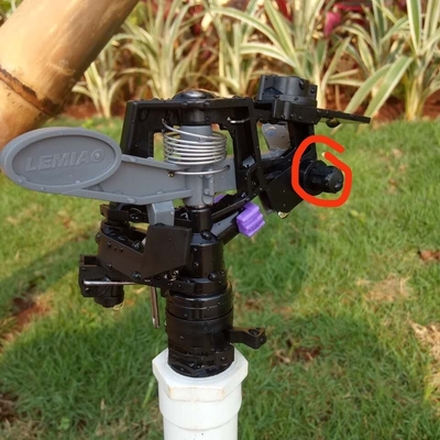 Sprinkler de balanço de balanço profissional e conveniente para a indústria agrícola