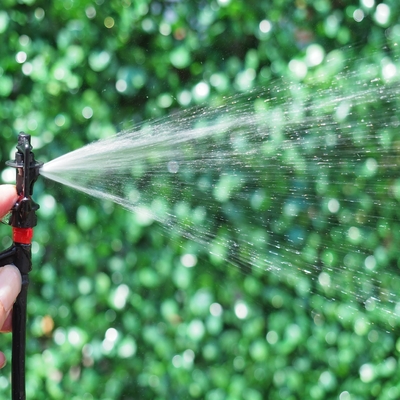 Sistema de irrigação de jardim de 360 graus Sistema de pulverização de água agrícola com raio de 3-4.8m