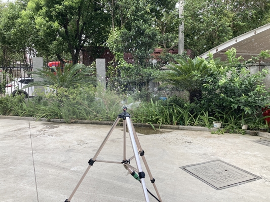 Minúsculo Xcel Sprinkler de Ângulo Alto O Solução Perfeita para Jardins Pequenos