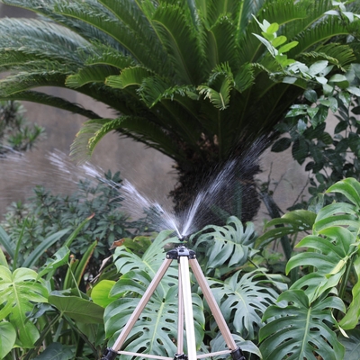 360 Sprinkler de rotação de bico duplo para jardim feito de plástico de engenharia durável