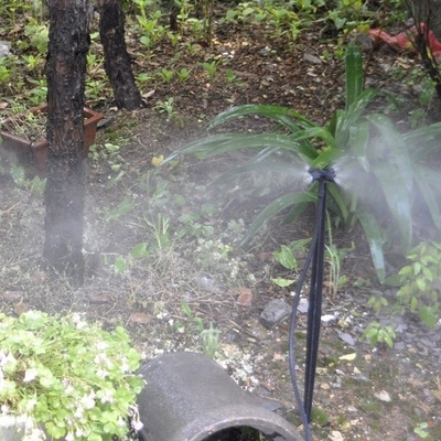 Sprinkler de irrigação de jardim com raio de pulverização de 0,9-1,0M e material plástico de engenharia