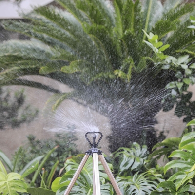 Conectar rapidamente borboleta Sprinkler 360 Rotação de irrigação agrícola em estilo normal