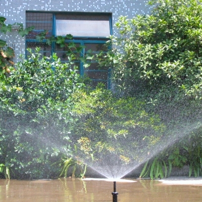 Engenharia Sprinkler de irrigação de plástico para sistema de jardim de jardim Quick Connect